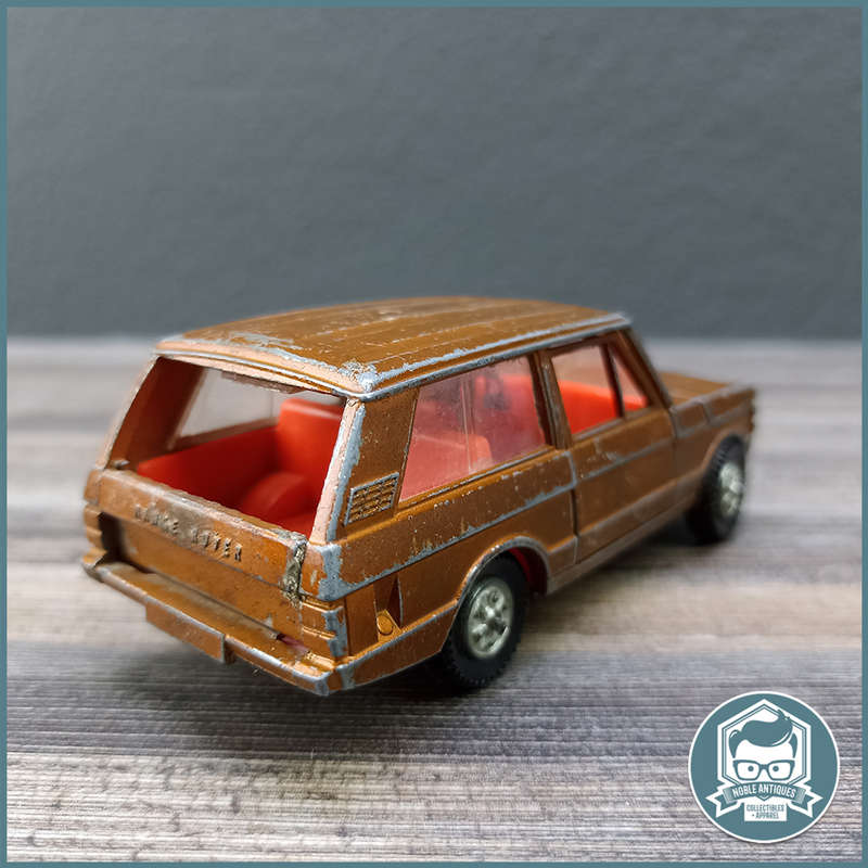 Vintage DINKY TOYS RANGE ROVER !!!