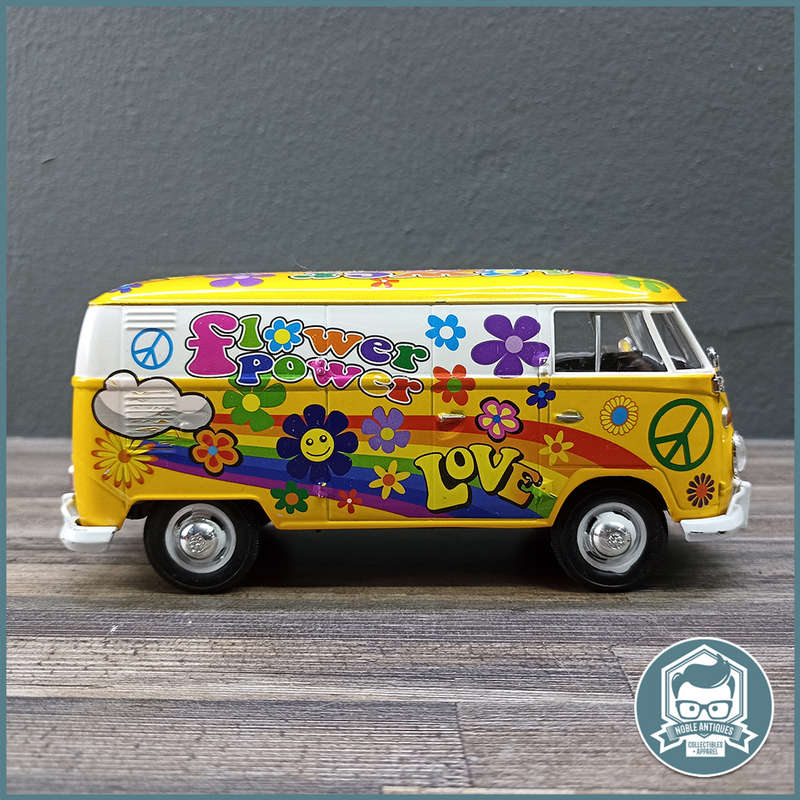 Motormax 1:24 Scale Volkswagen Type 2 (T1) Delivery Van Flower Power Yellow!!!