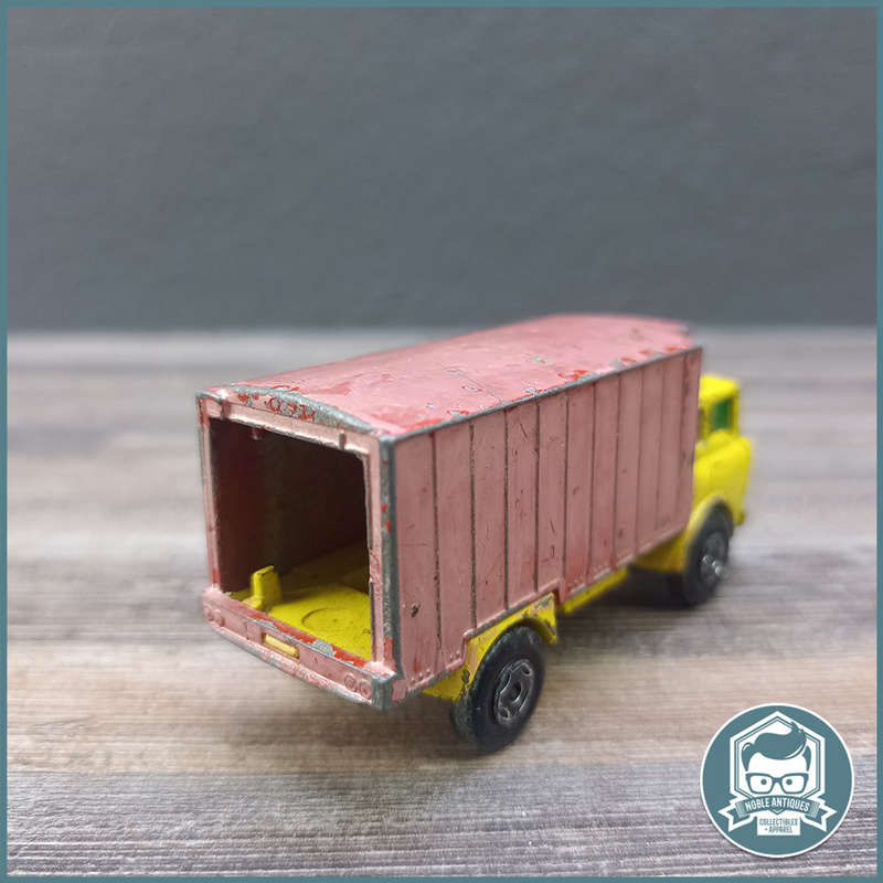 Vintage Matchbox no44 Refrigerator Truck