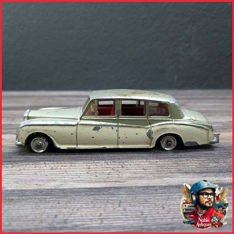 Dinky 198 Rolls Royce Phantom V