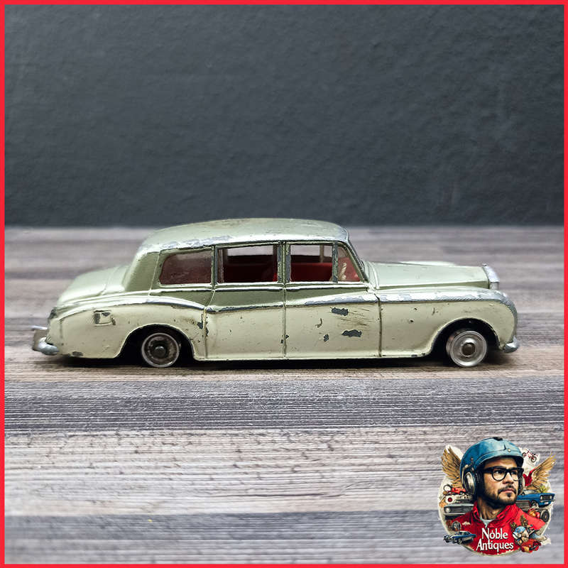 Dinky 198 Rolls Royce Phantom V