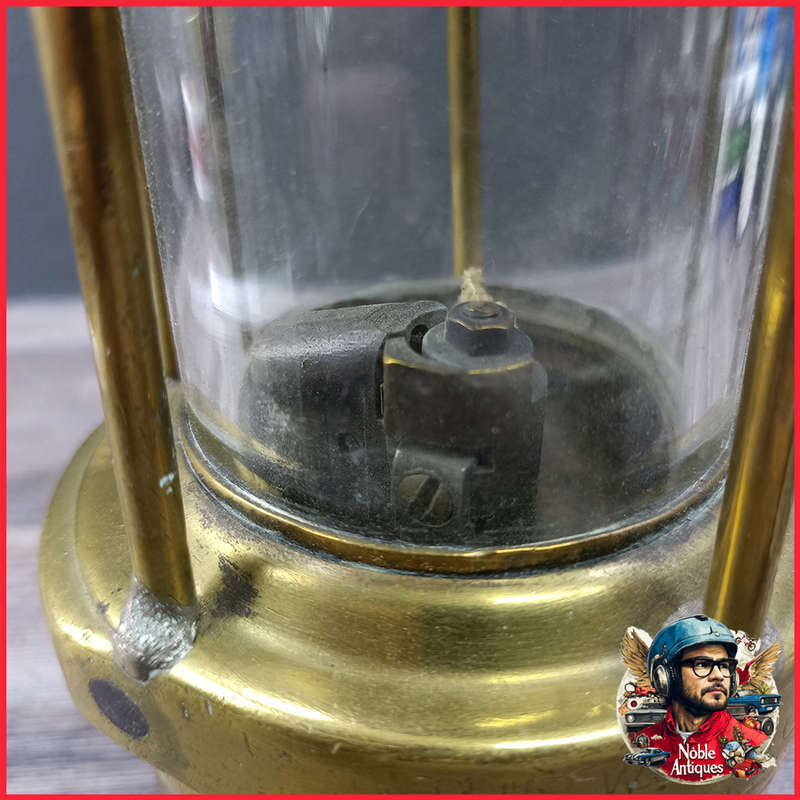 Vintage Brass and Metal Wolf Safety Miners Lamp!!!