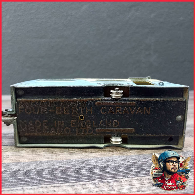 Dinky Toys Four-Berth Caravan Trailer