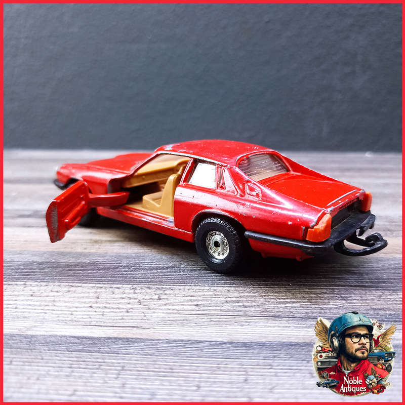 Vintage Corgi model 318 Jaguar XJS
