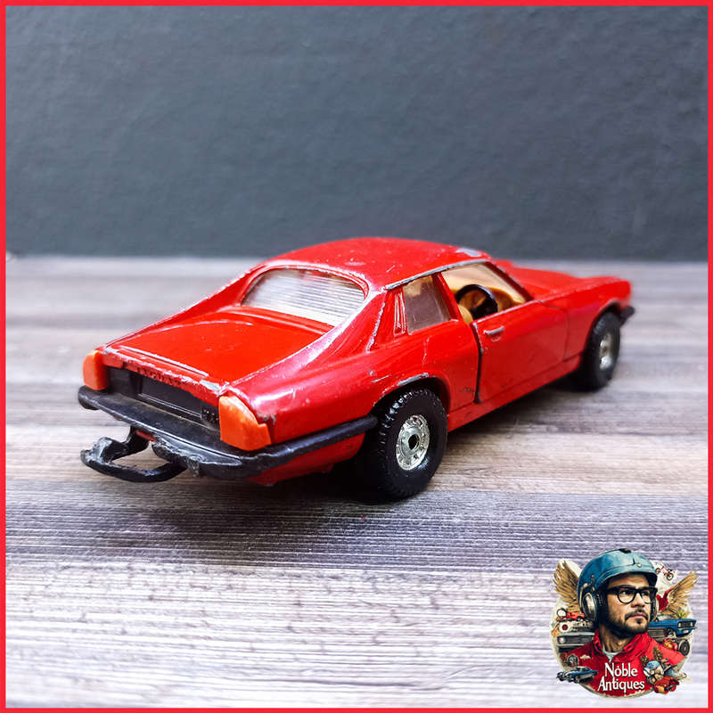 Vintage Corgi model 318 Jaguar XJS
