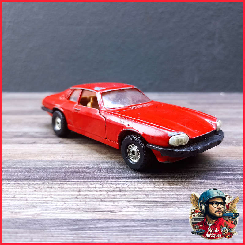 Vintage Corgi model 318 Jaguar XJS