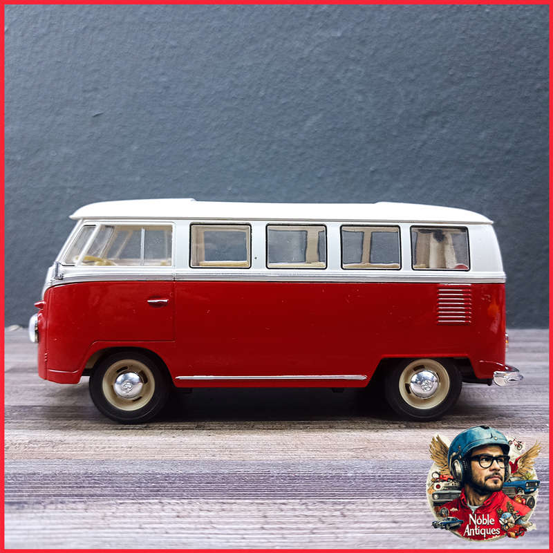 Welly Premium Edition 1962 Volkswagen Microbus Red 1:24
