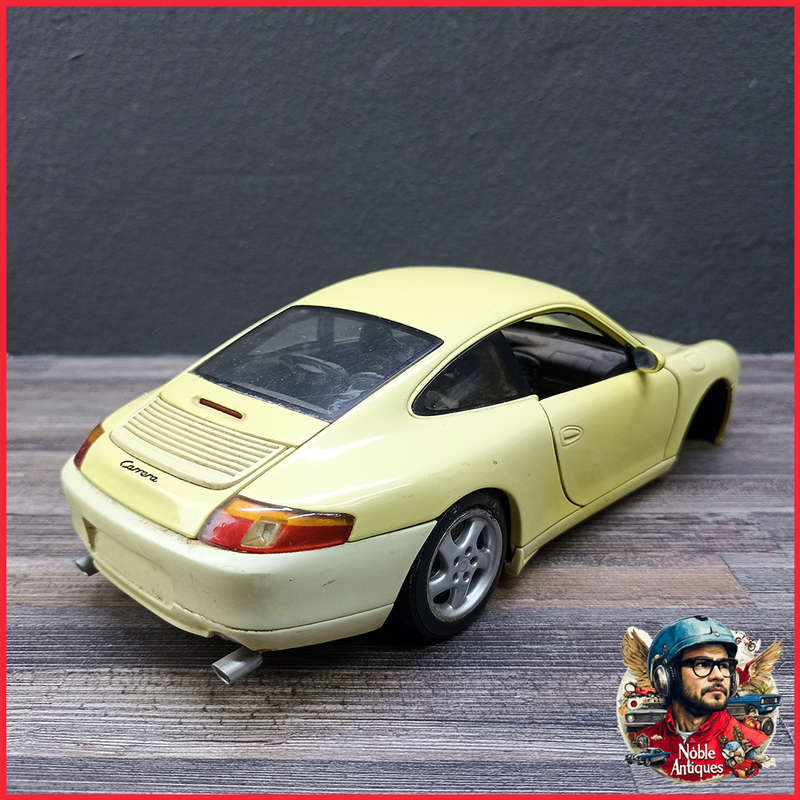 Gate Porsche Carrera 996 Coupe Yellow 1/18