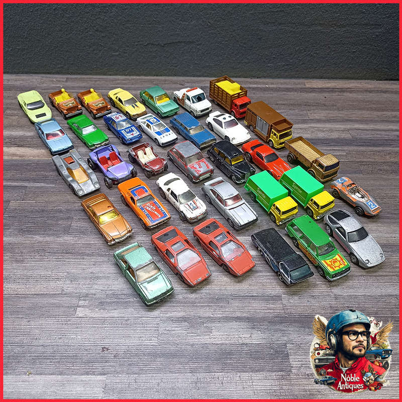 Large Vintage Corgi, Matchbox, Hotwheels Die Cast Metal 1:64 Model Car Collection