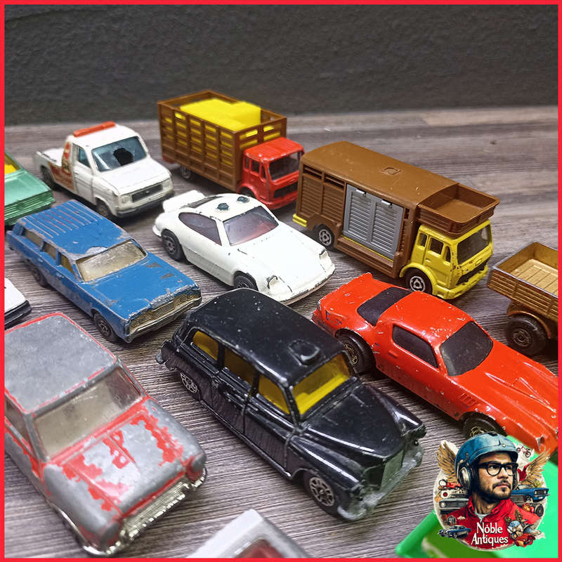 Large Vintage Corgi, Matchbox, Hotwheels Die Cast Metal 1:64 Model Car Collection