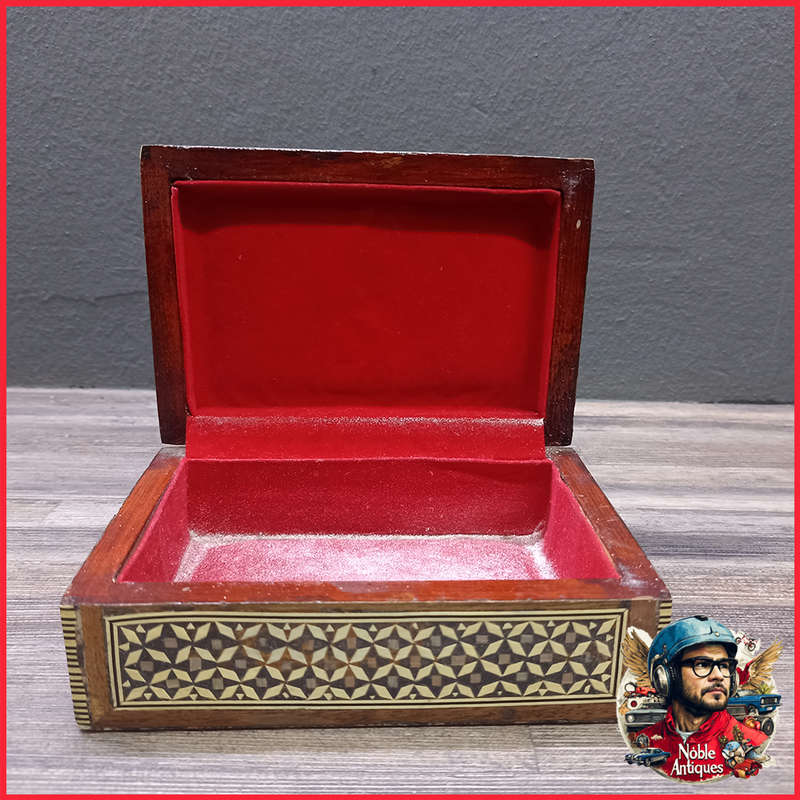 Vintage Wooden And Mother Of Pearl Inlay Marquetry Trinket Box