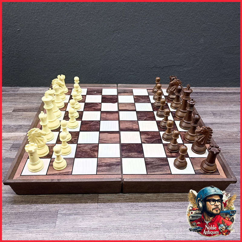Foldable Detailed Chess Set, Made in Japan