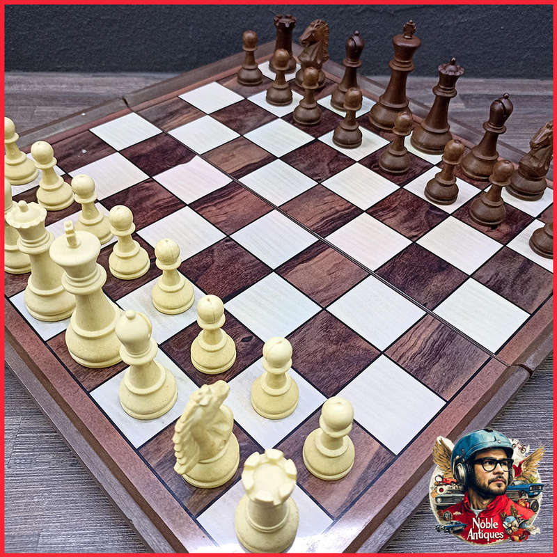 Foldable Detailed Chess Set, Made in Japan