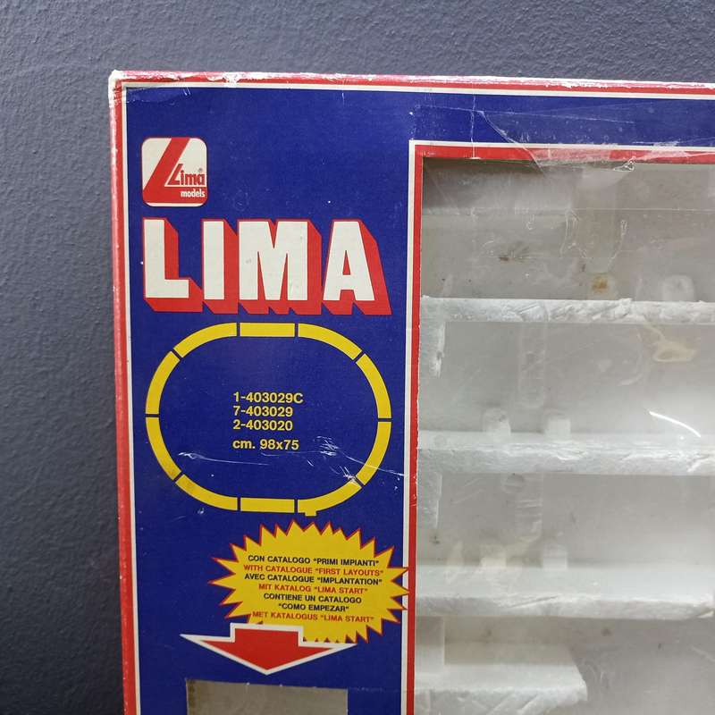 Vintage SAR Blie Train HO Sclae Train Set, Lima , Black Loco Fleischmann