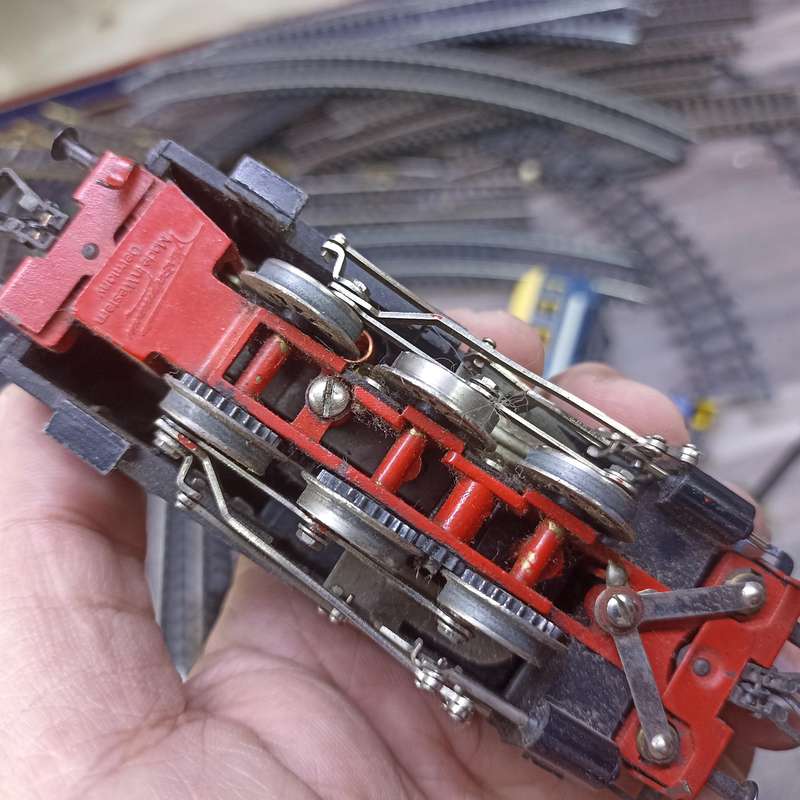 Vintage SAR Blie Train HO Sclae Train Set, Lima , Black Loco Fleischmann