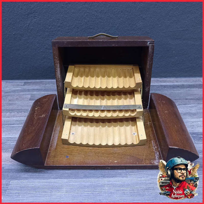Vintage Woodpecker Art Deco Cigarette Holder