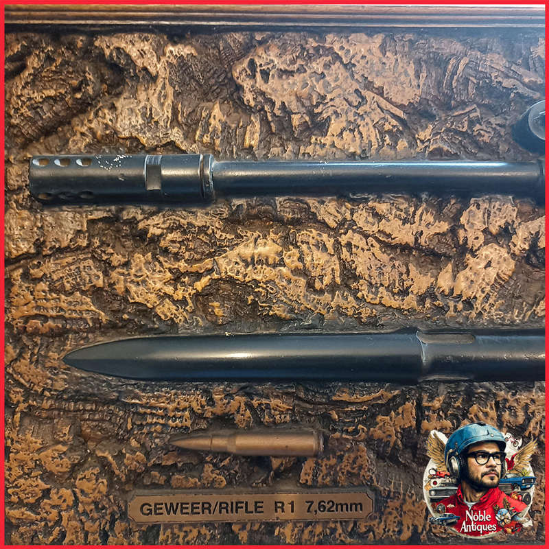 Life Size Replica of a GEWEER/RIFLE R1  7,62mm  Department of Correctional Services