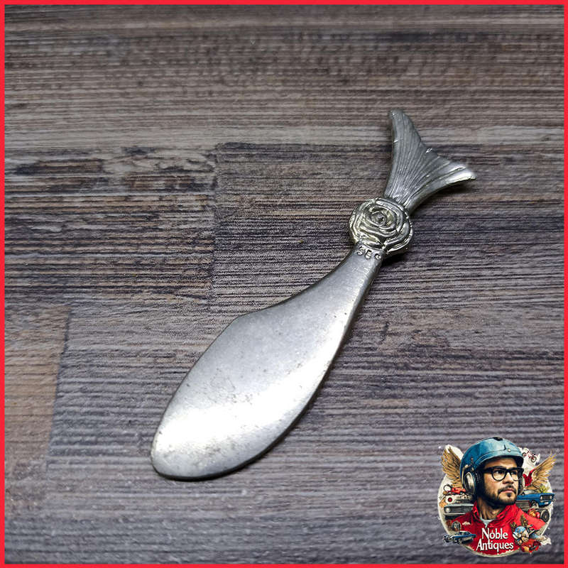 Jenna Clifford Mini Butter Knife