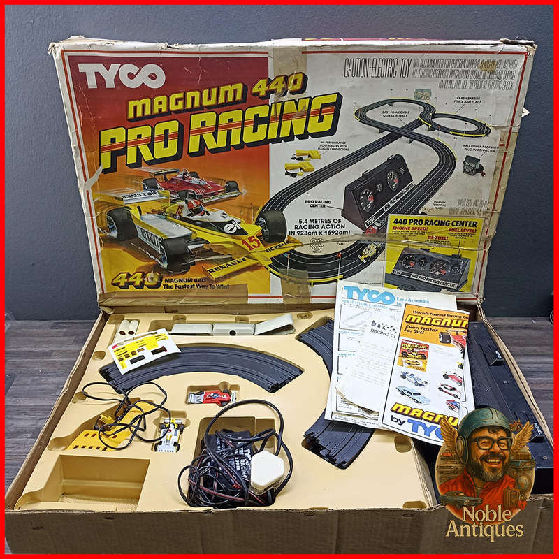 Vintage 1981 Boxed Tyco Magnum 440 Pro Racing slot car set