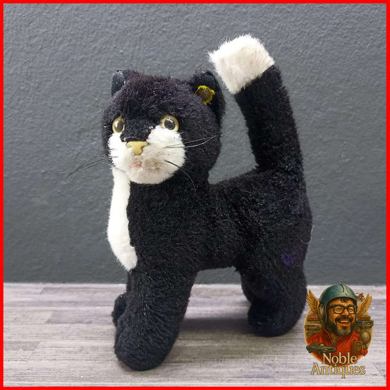 Vintage 1970s German Steiff Dossy Black & white Cat