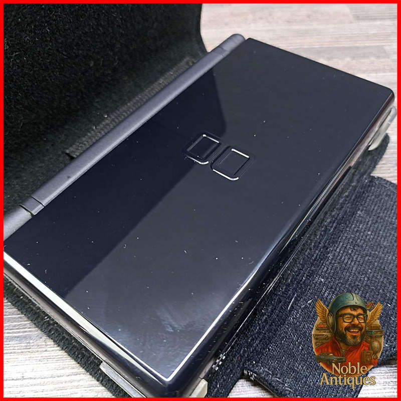 Working Nintendo DS Lite Black Color - NO CHARGER
