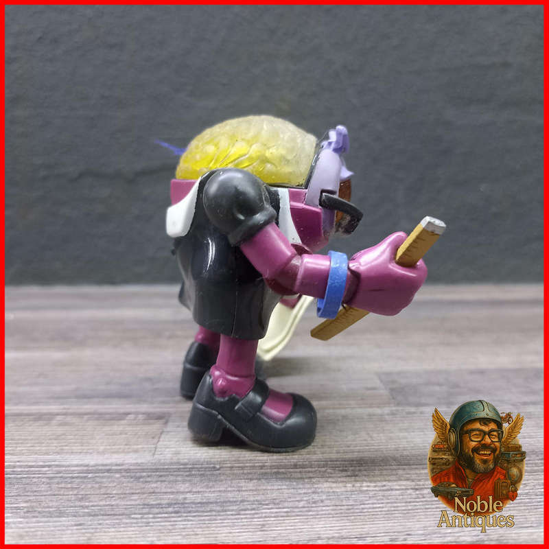 2004 Uncle Milton's P-Brains Series 1 action figure P-Wee The Baby Teacher
