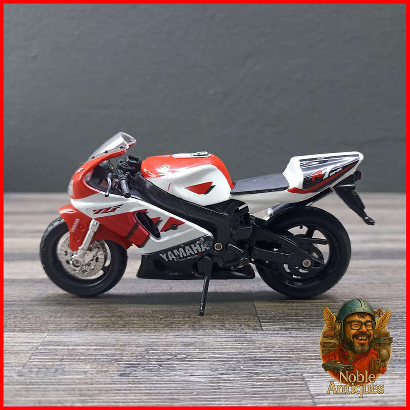 Yamaha YZF-R7 Motorcycle Die-cast Scale 1:18