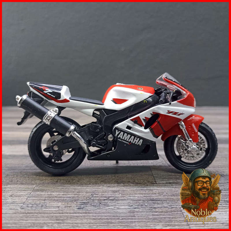 Yamaha YZF-R7 Motorcycle Die-cast Scale 1:18