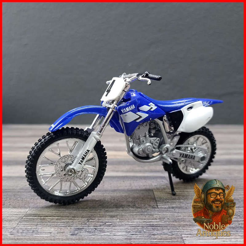 Yamaha YZ450F Motorcycle Die-cast Scale 1:18