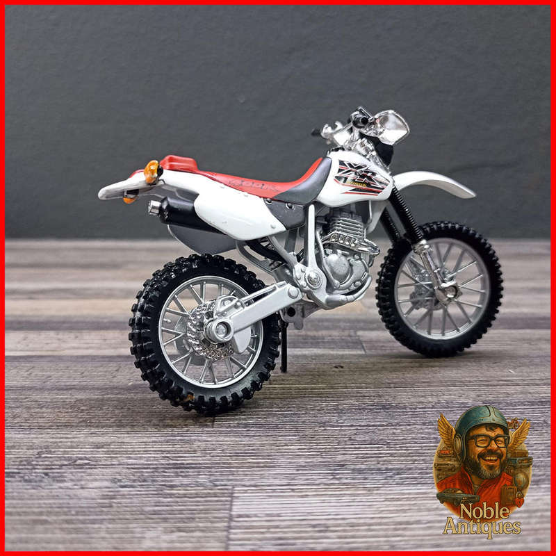Honda XR400R Motorcycle Die-cast Scale 1:18