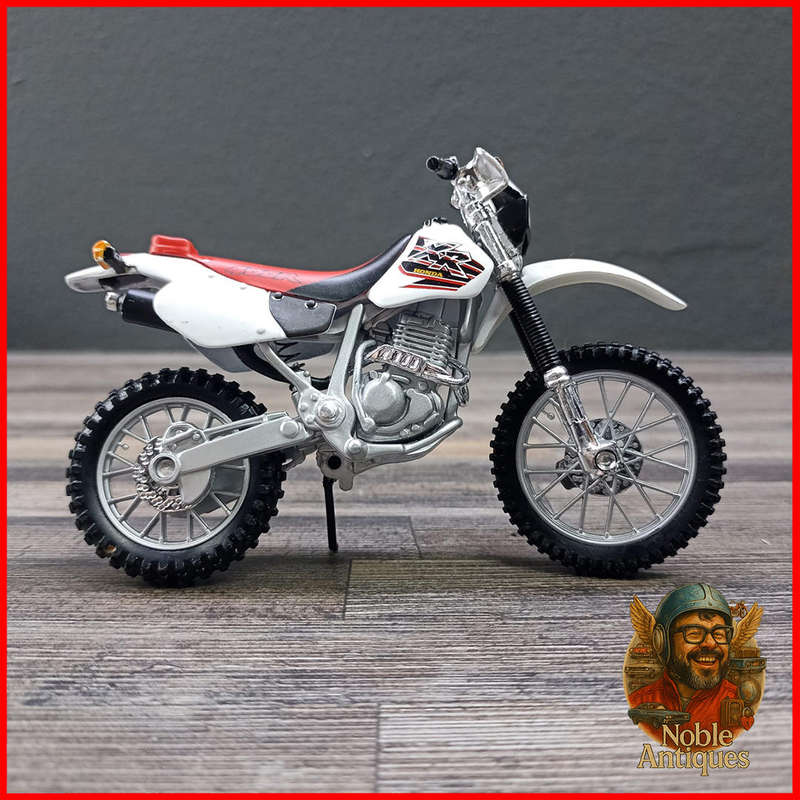 Honda XR400R Motorcycle Die-cast Scale 1:18
