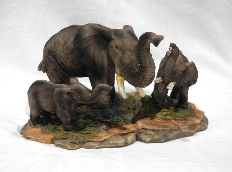 Elephant Cow with two Calves Sculpture