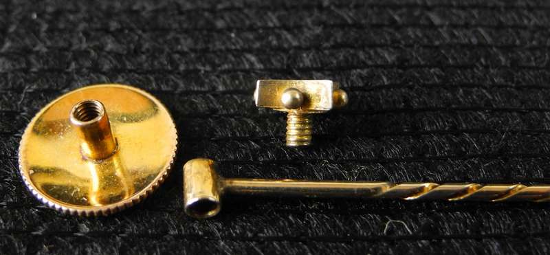 Vintage Gold 15ct & Diamond Pin