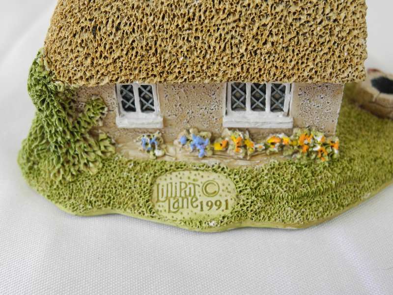 Lilliput Lane "Daisy Cottage" Handmade Miniature (1991, Cumbria, UK)