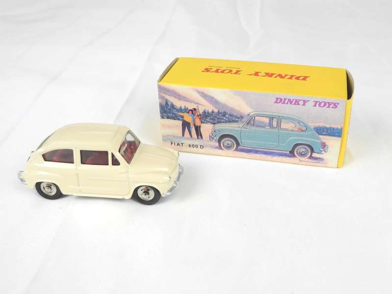Collectable Dinky Toys Fiat 600D Model