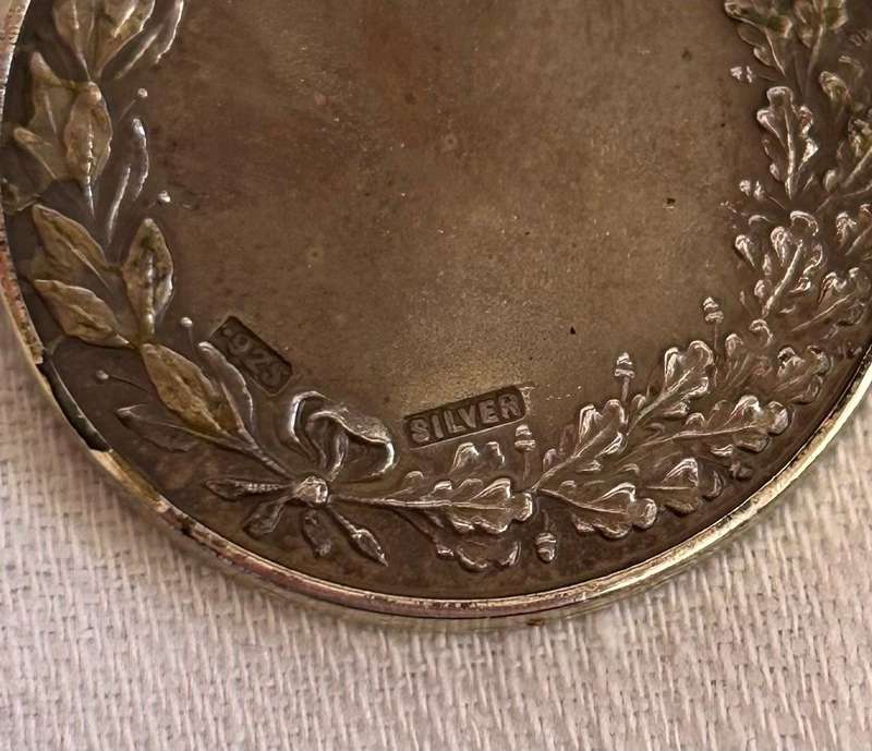 Vintage Sterling Silver Brooch & 2 Sterling Silver Coins (53.1g)
