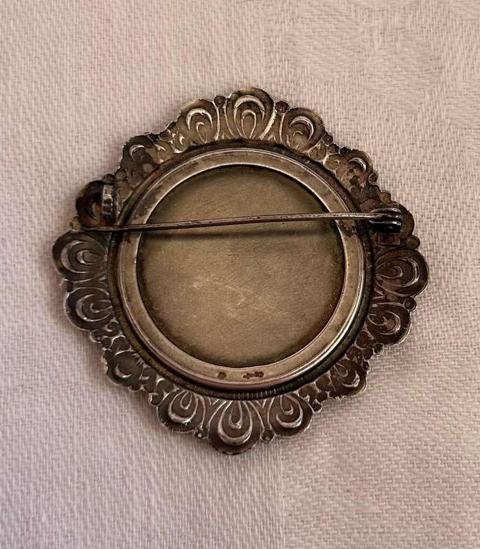Vintage Sterling Silver Brooch & 2 Sterling Silver Coins (53.1g)