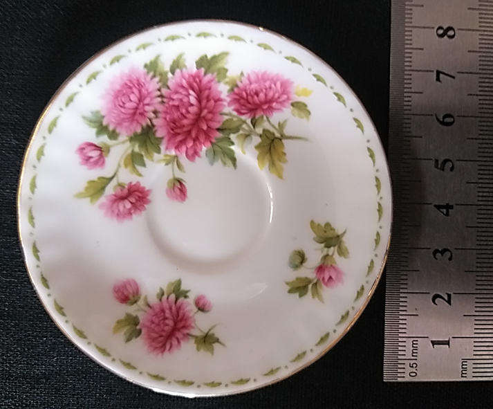 Royal Albert Miniature Duo Flowers of the Month November