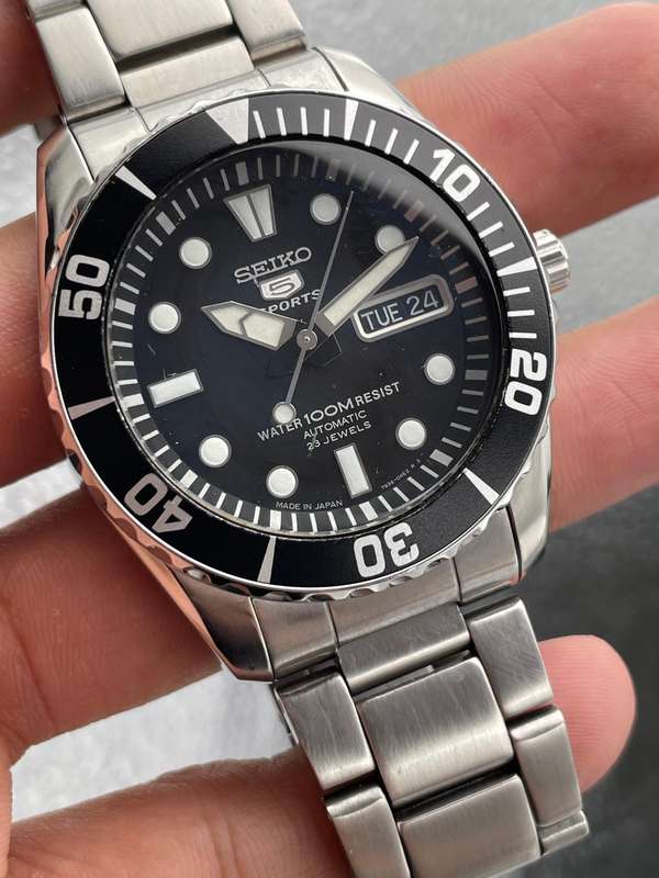 Seiko 5 Automatic Day-date