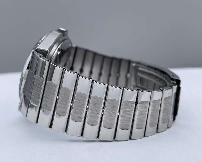 Vintage Seiko 17 jewels Day-date
