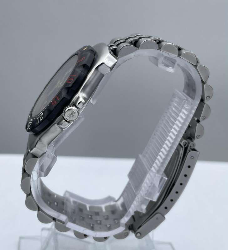Tag Heuer Professional 200m