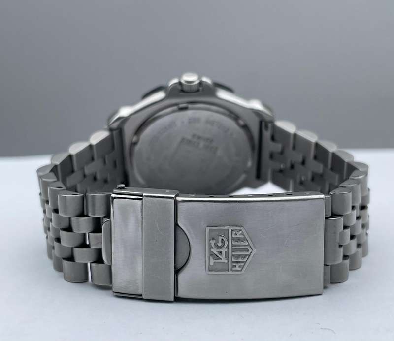 Tag Heuer Professional 200m