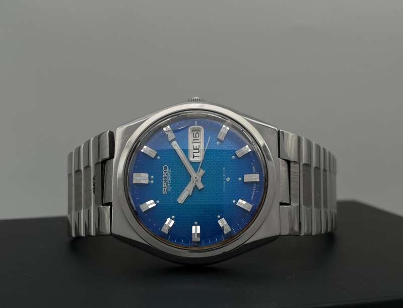 Vintage Seiko 17 jewels Day-date