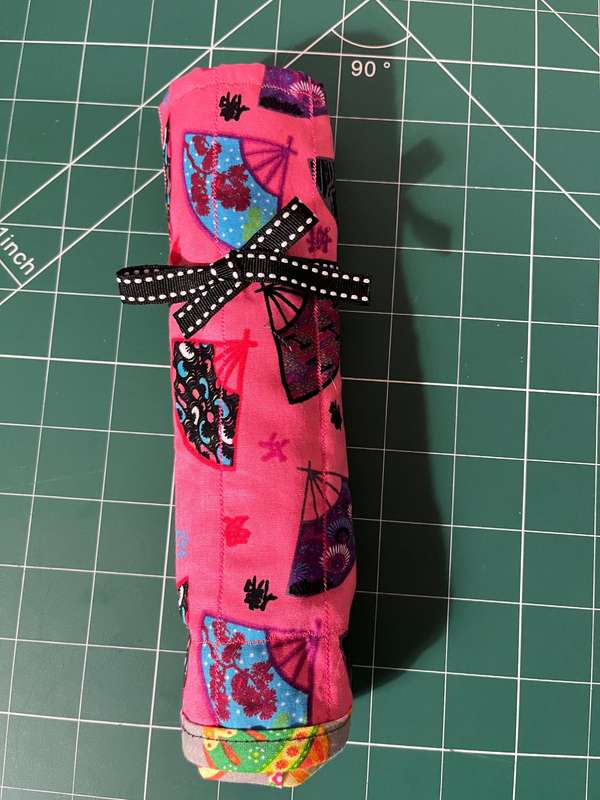 Handmade Roll-Up Crochet Needle Bag with 5 Crochet Hooks, Scissors & Measuring Tape (25cm x 35cm)
