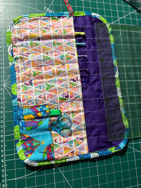 Handmade Roll-Up Crochet Needle Bag with 5 Crochet Hooks, Scissors & Measuring Tape (25cm x 35cm)