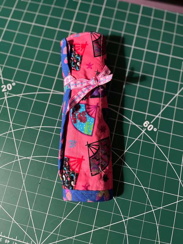 Handmade Roll-Up Crochet Needle Bag with 5 Crochet Hooks, Scissors & Measuring Tape (25cm x 35cm)