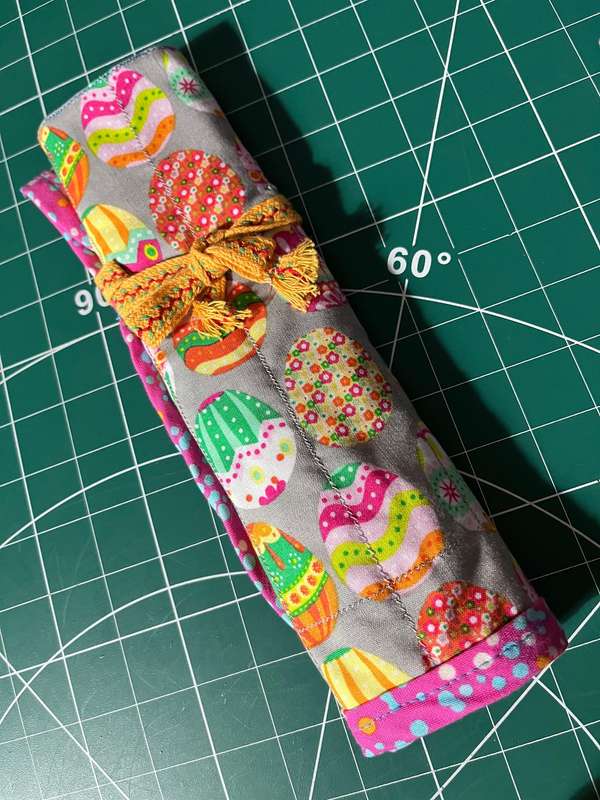 Handmade Roll-Up Crochet Needle Bag with 5 Crochet Hooks, Scissors & Measuring Tape (25cm x 35cm)