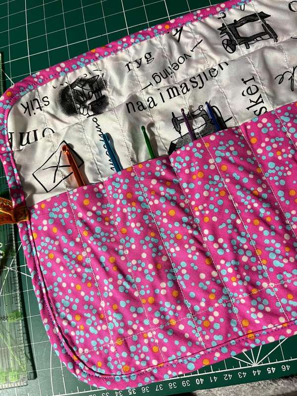 Handmade Roll-Up Crochet Needle Bag with 5 Crochet Hooks, Scissors & Measuring Tape (25cm x 35cm)
