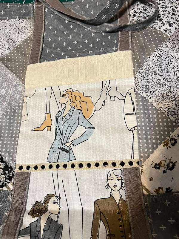 Handmade Detailed One-of-a-kind, Elegant, Multifunctional, Colourful bag. +|- 33cm X 40cm