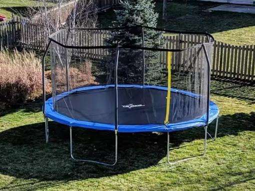 Outdoor Enclosed Net Trampoline - 2700 cm